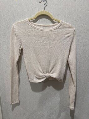 Hollister Cropped Cream Knit Long Sleeve Top